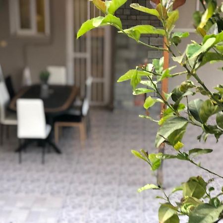 La Vita Apartments-Near Airport & Sea Артемида Стая снимка