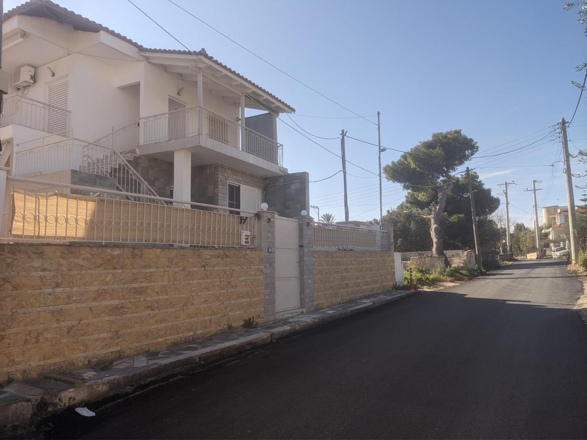 La Vita Apartments-Near Airport & Sea Артемида Екстериор снимка