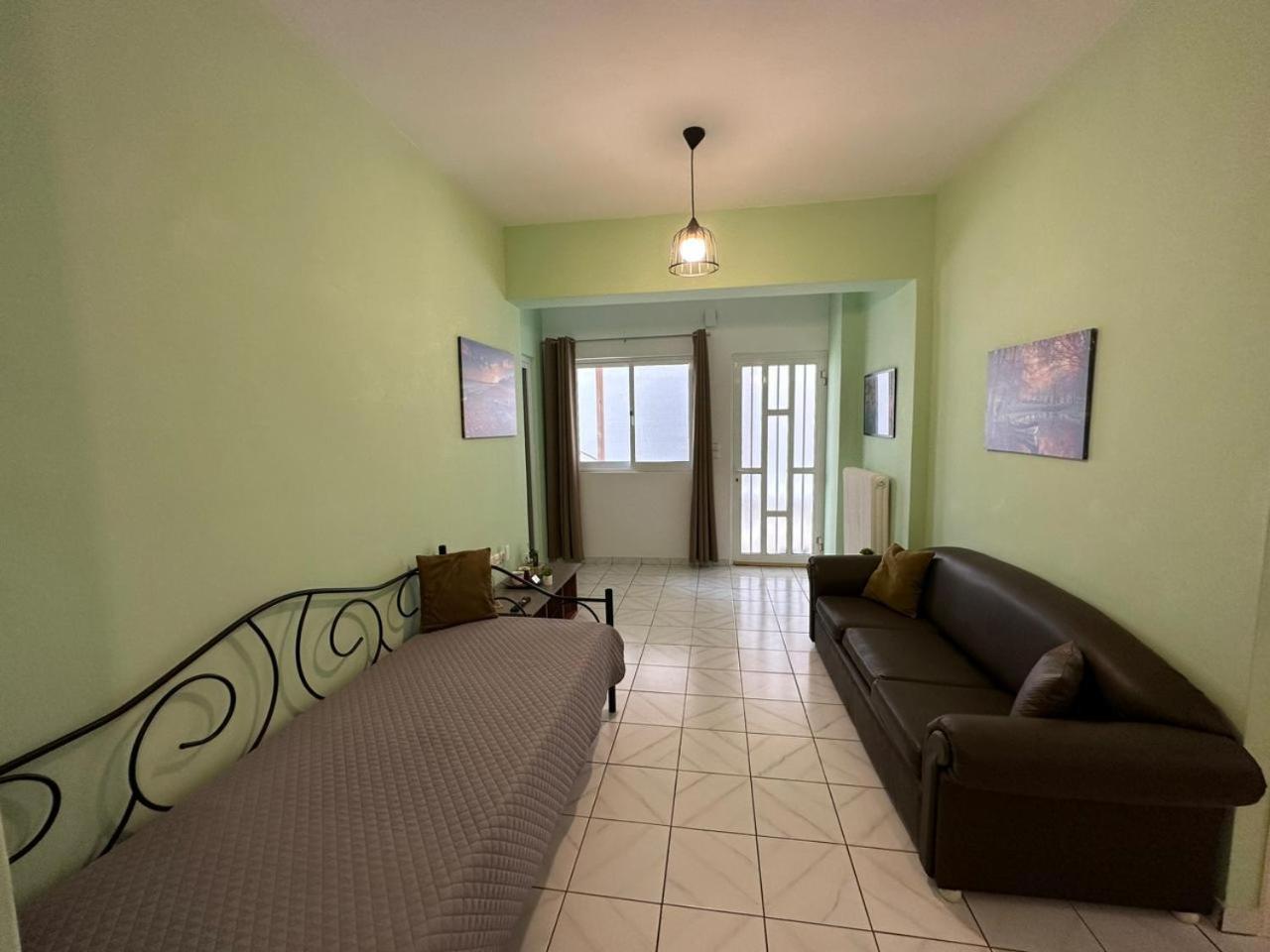 La Vita Apartments-Near Airport & Sea Артемида Стая снимка
